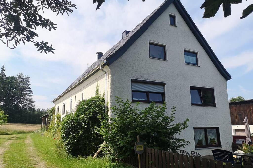 Ruhig Gelegene, Top Moderne Ferienwohnung - Hot Tub Und Sauna Gegen Aufpreis Neuhaus an Der Eger エクステリア 写真