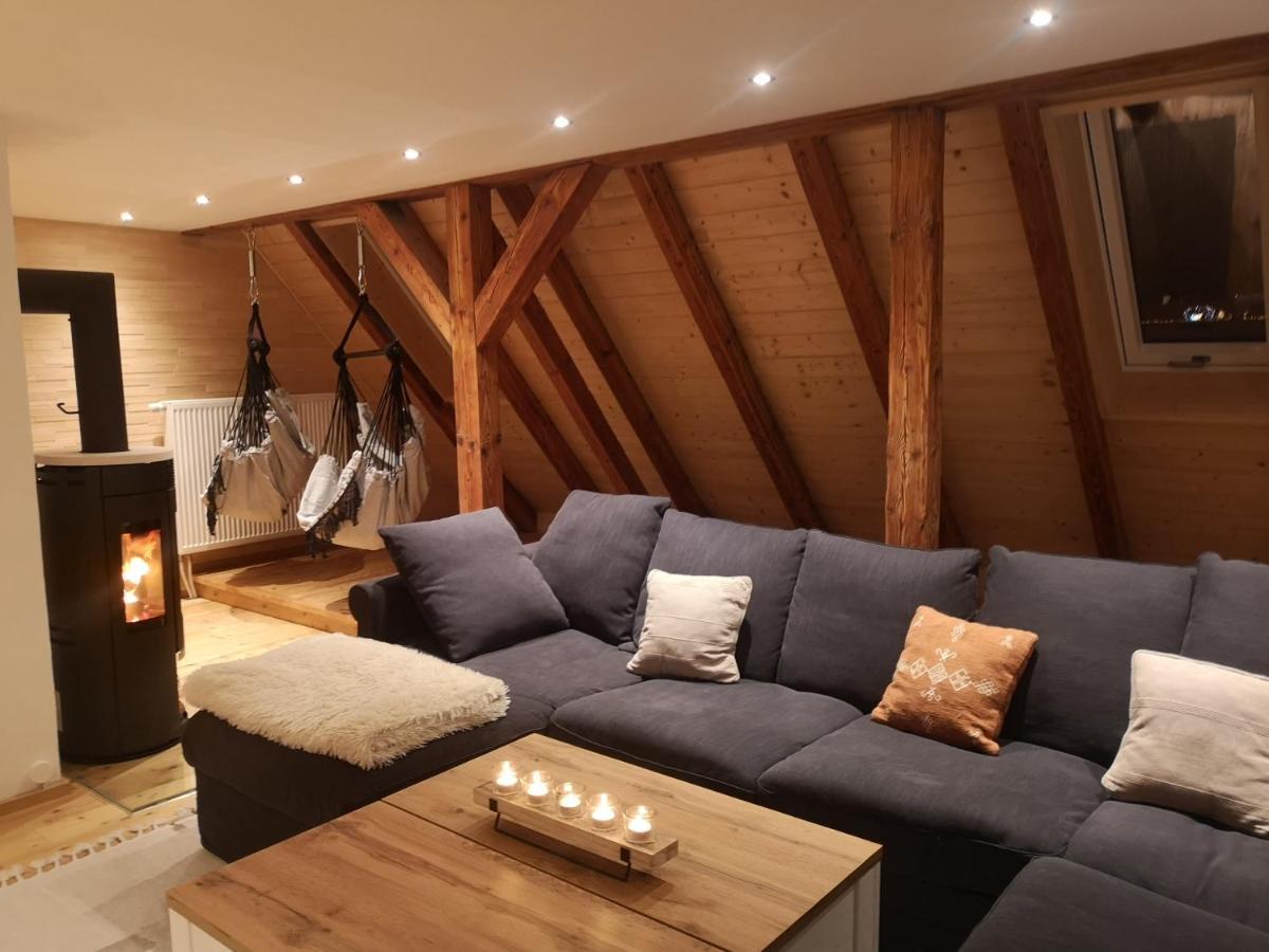 Ruhig Gelegene, Top Moderne Ferienwohnung - Hot Tub Und Sauna Gegen Aufpreis Neuhaus an Der Eger エクステリア 写真