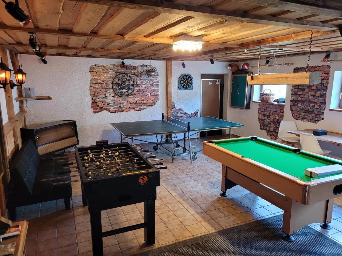 Ruhig Gelegene, Top Moderne Ferienwohnung - Hot Tub Und Sauna Gegen Aufpreis Neuhaus an Der Eger エクステリア 写真