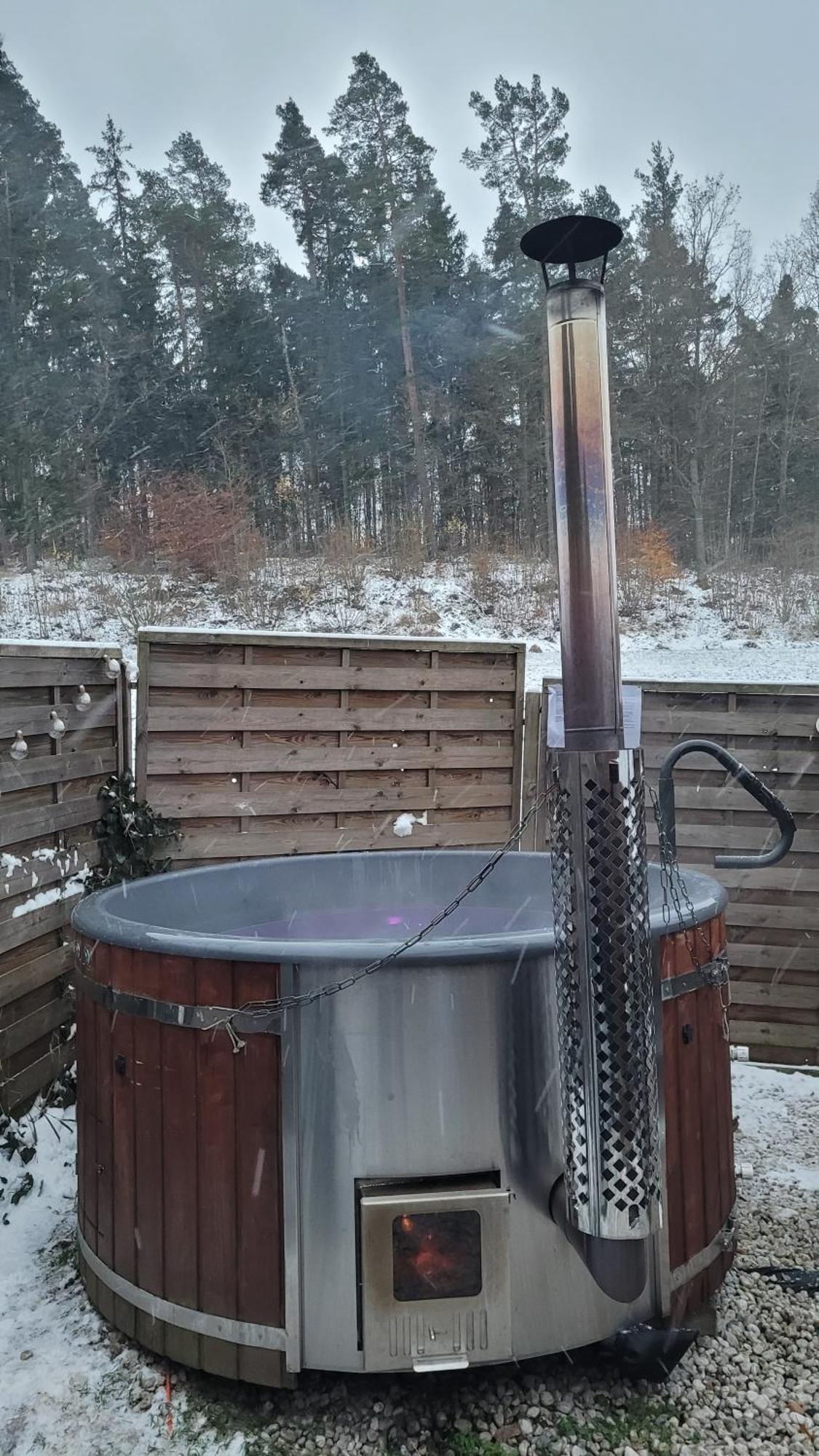 Ruhig Gelegene, Top Moderne Ferienwohnung - Hot Tub Und Sauna Gegen Aufpreis Neuhaus an Der Eger エクステリア 写真